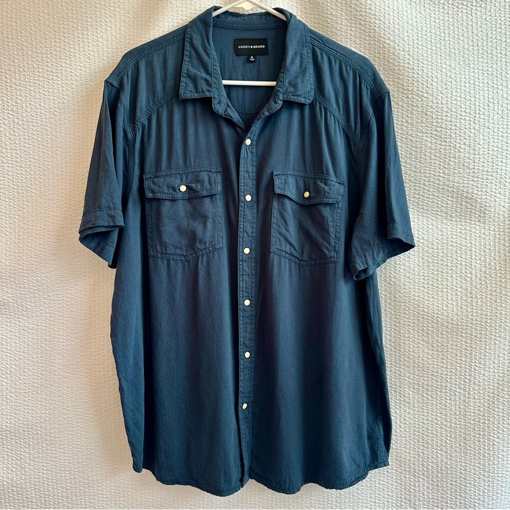 Lucky Brand Men's Navy Blue Short Sleeve Button Down Shirt Size: XL